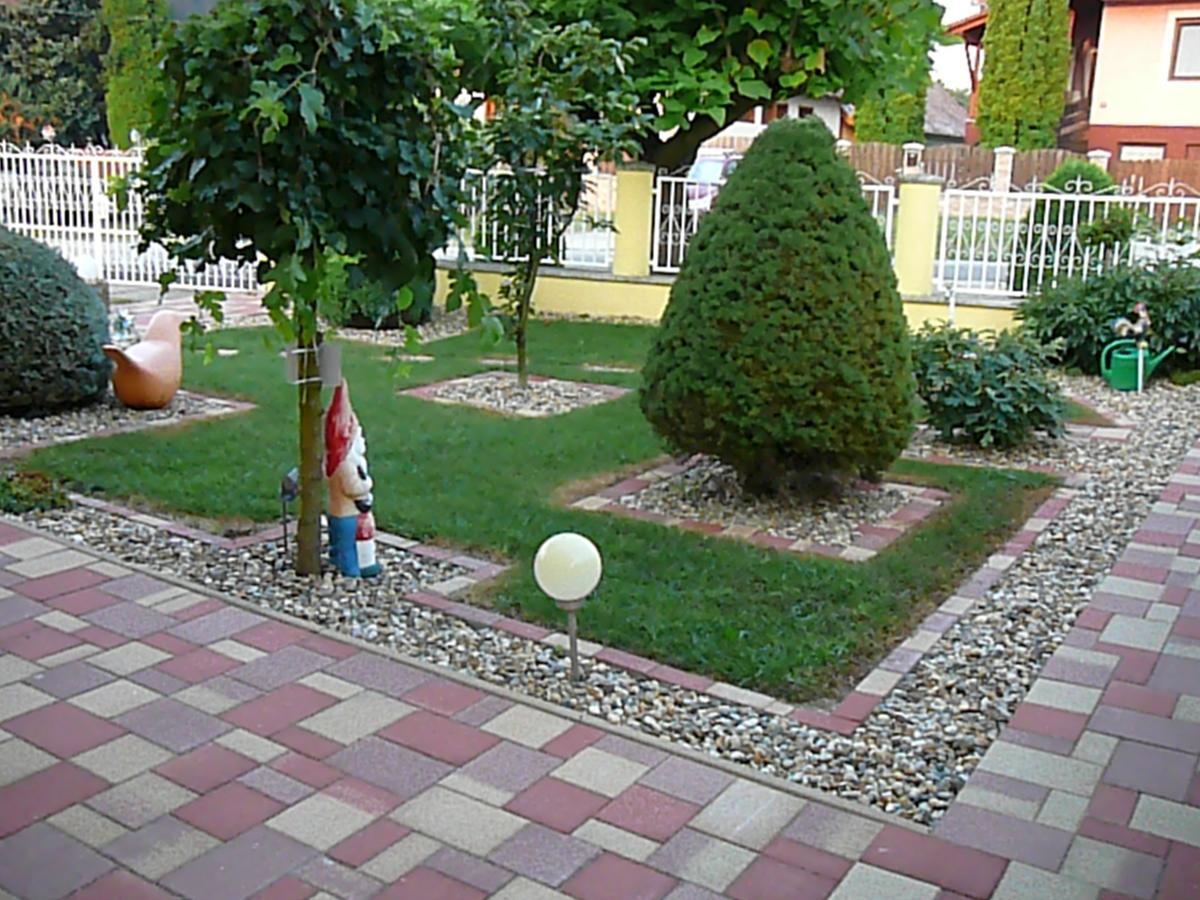 Heviz -Alsopahok Villa-Erika Apartman Exterior photo